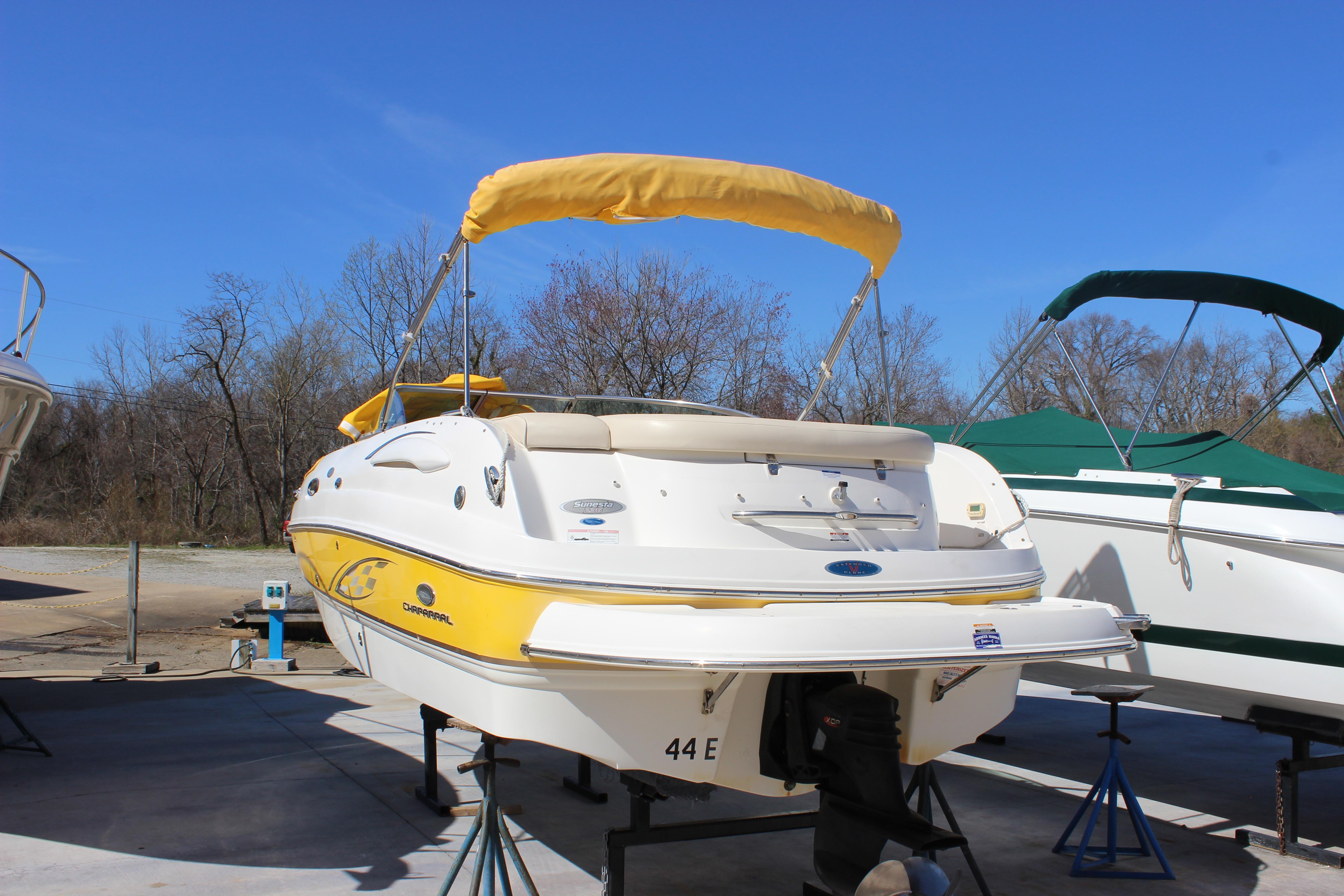 2006 Chaparral 236 Sunesta Dominion Yachts