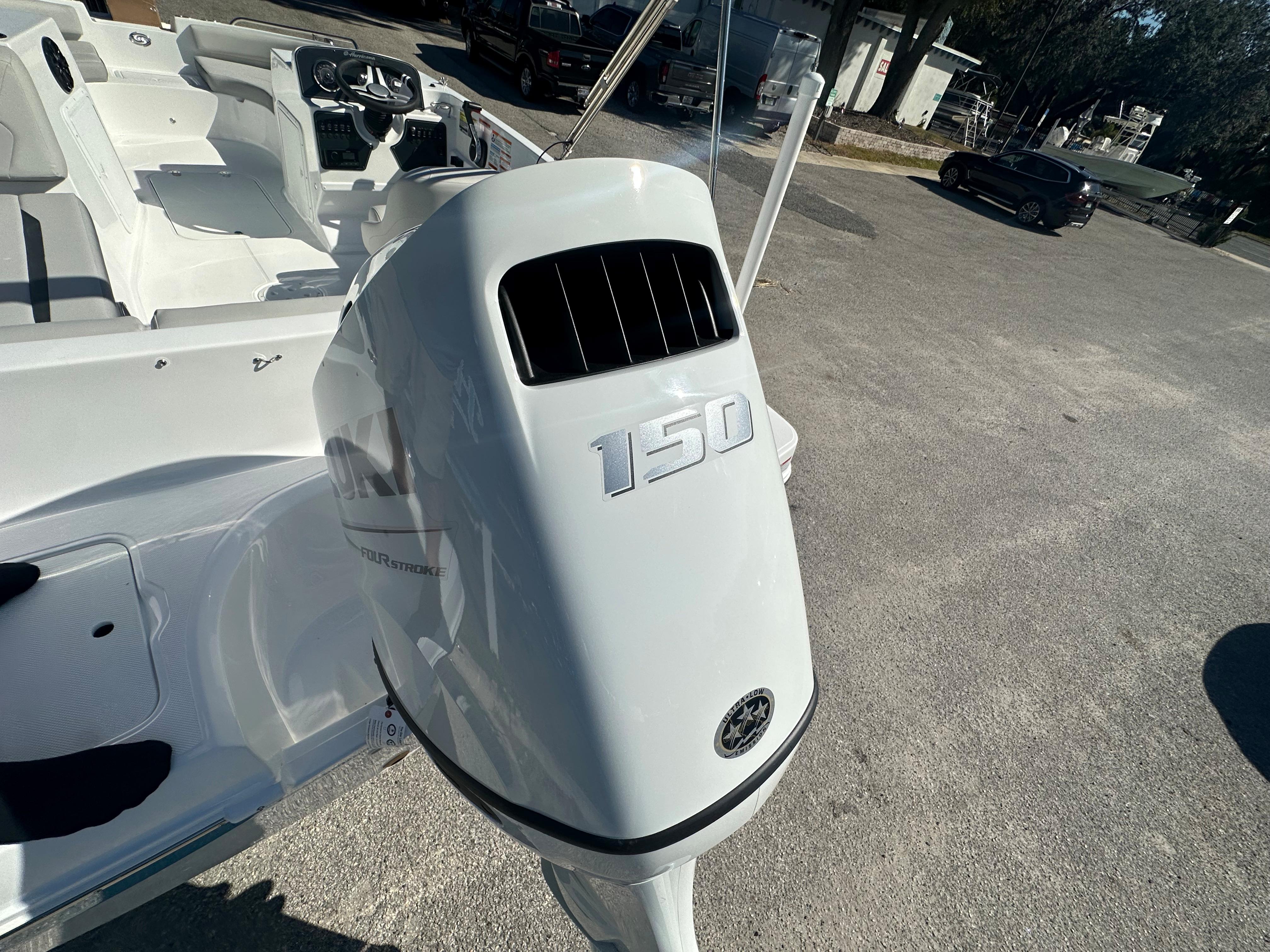 2024 Hurricane SunDeck Sport 188 OB-11