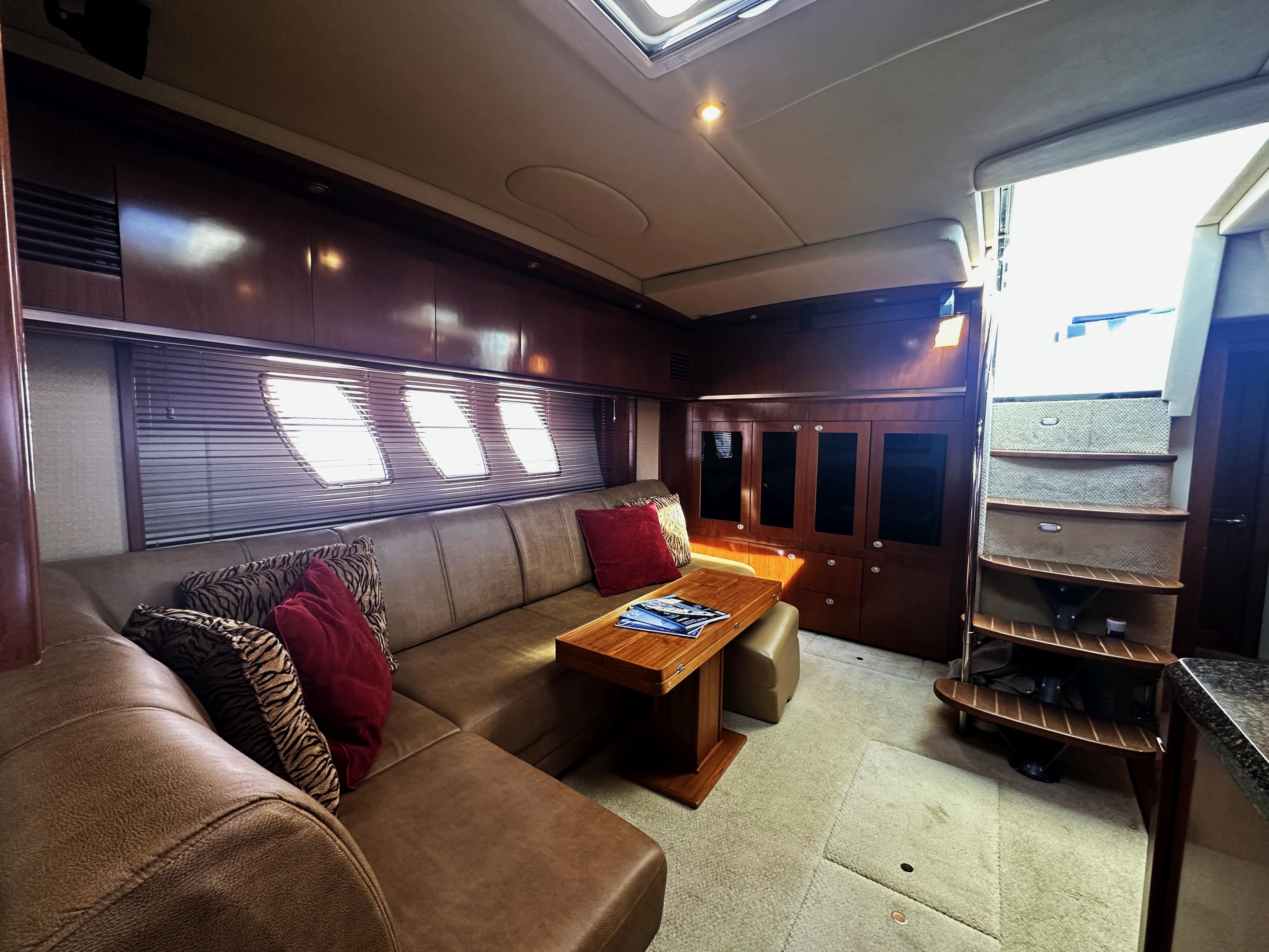 2006-sea-ray-48-sundancer-power-9705493-20250305160406688-1_XLARGE