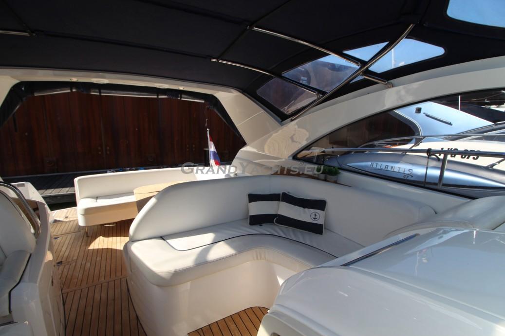 2008 Fairline Targa 38 large 16