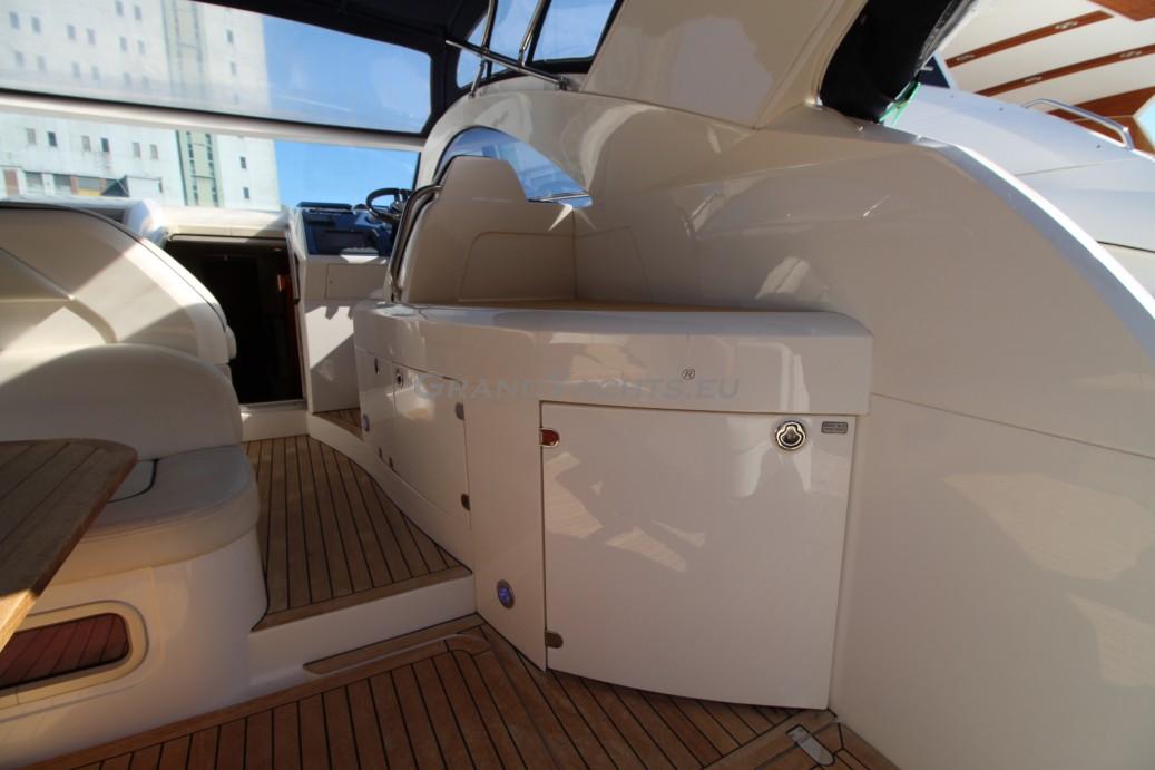 2008 Fairline Targa 38 large 24