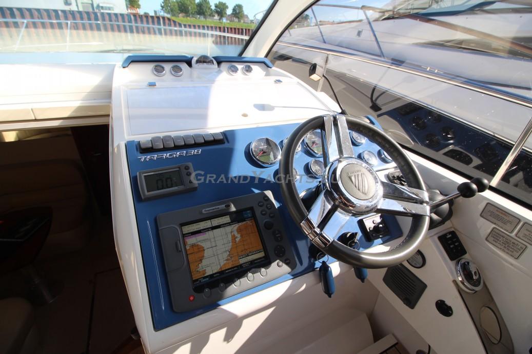 2008 Fairline Targa 38 large 27