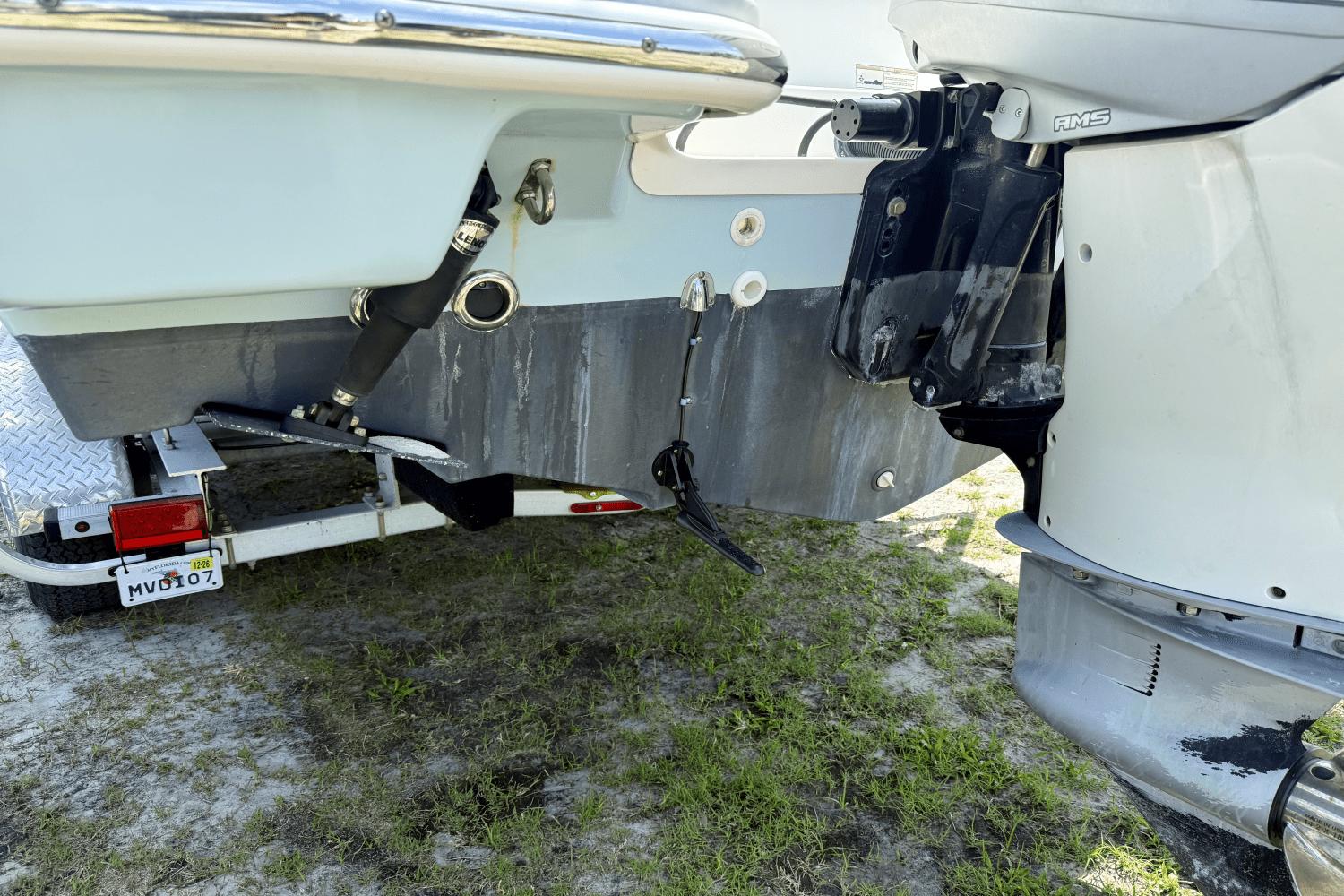 2017-boston-whaler-230-vantage-power-9845499-983786598-0-240620250806-6