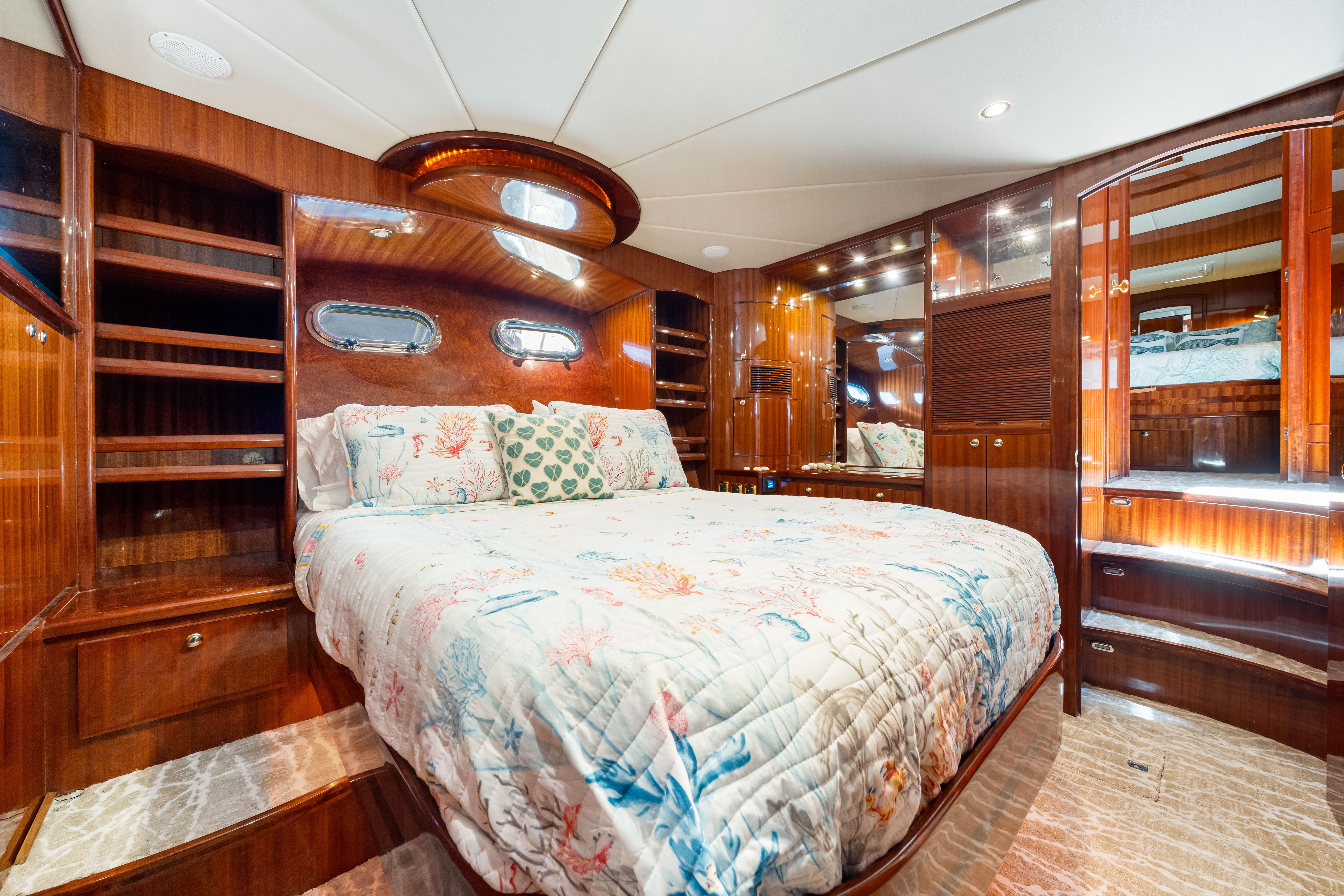 2007 Hampton 55 