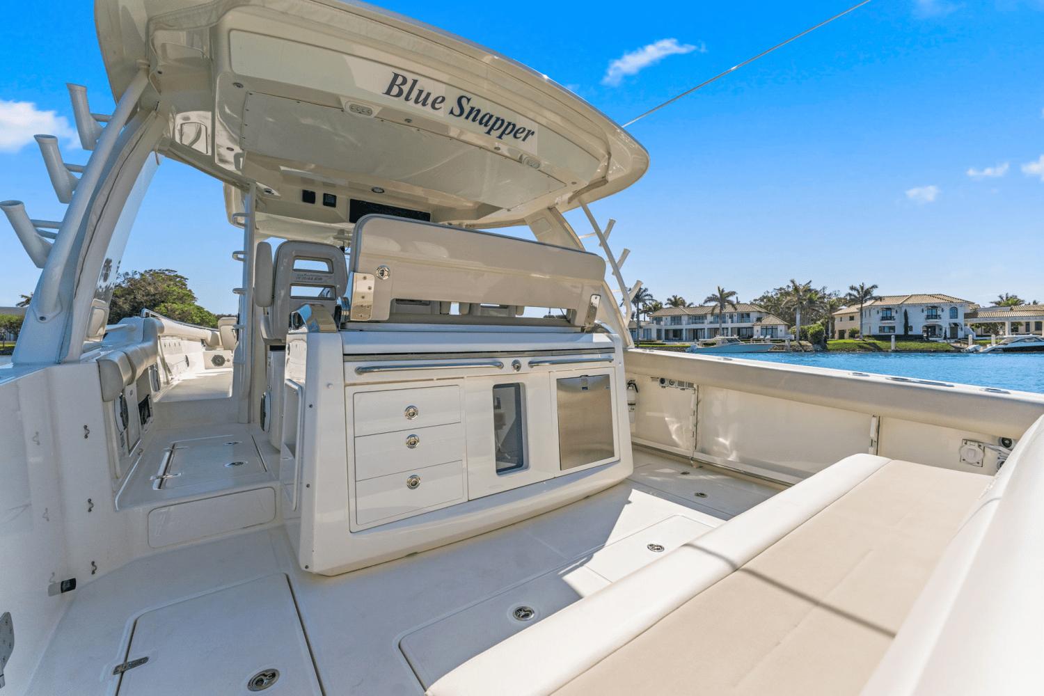 2017-boston-whaler-420-outrage-power-9845501-983289001-0-200620250619-25