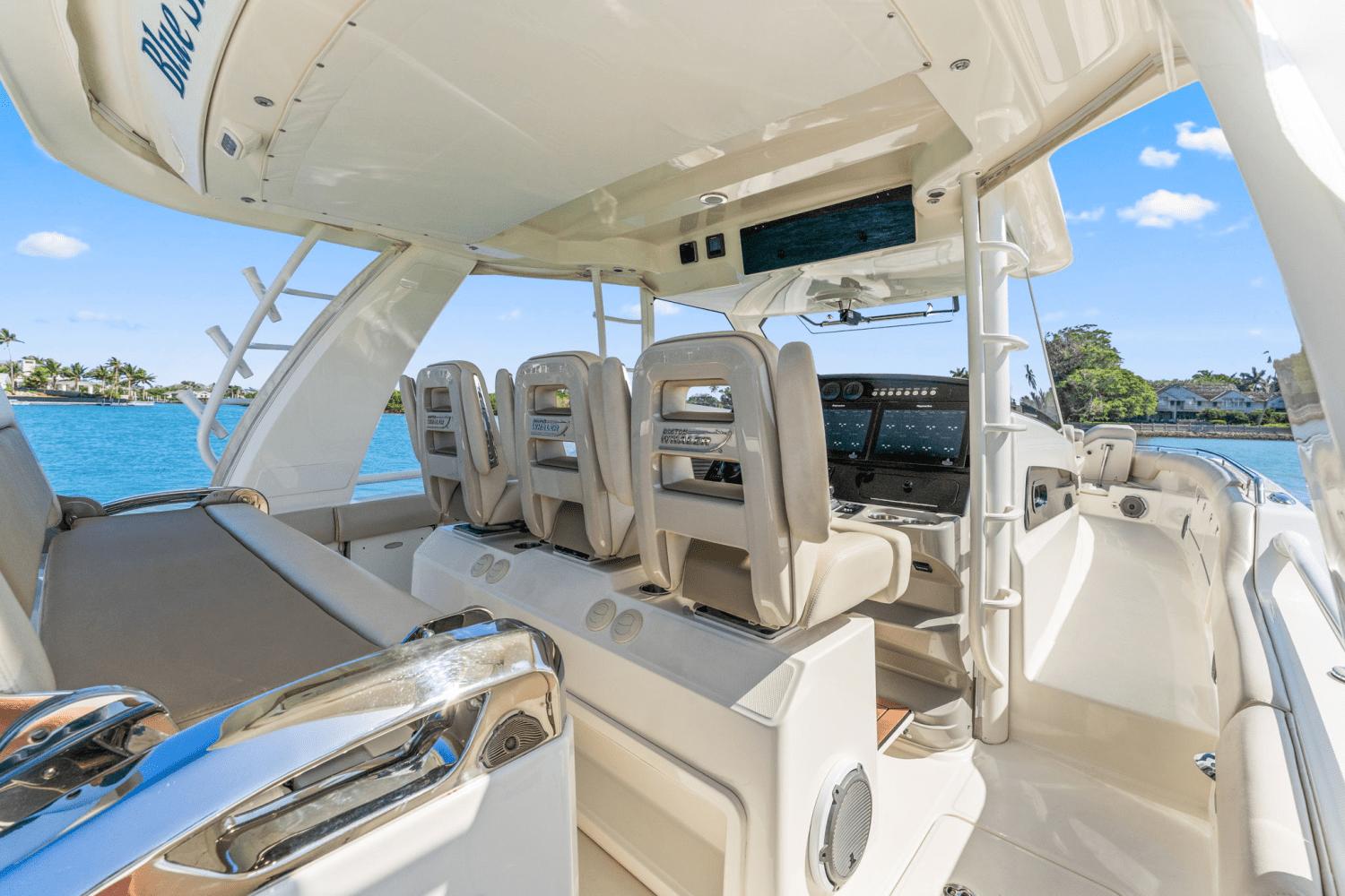 2017-boston-whaler-420-outrage-power-9845501-983289003-0-200620250619-22