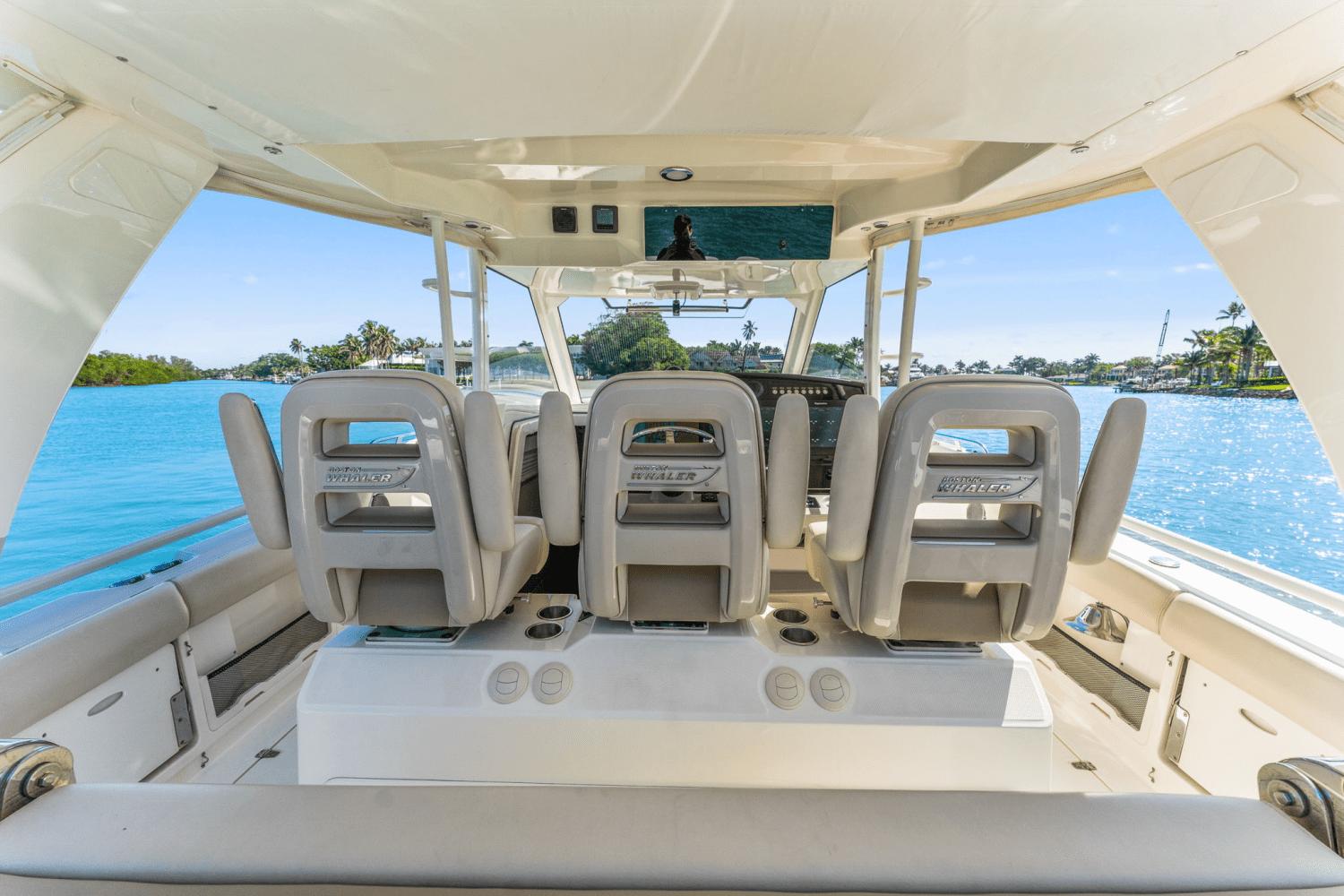 2017-boston-whaler-420-outrage-power-9845501-983289009-0-200620250619-23