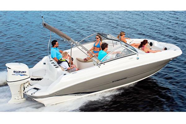2016 Stingray boat for sale, model of the boat is 201 DC & Image # 31 of 32