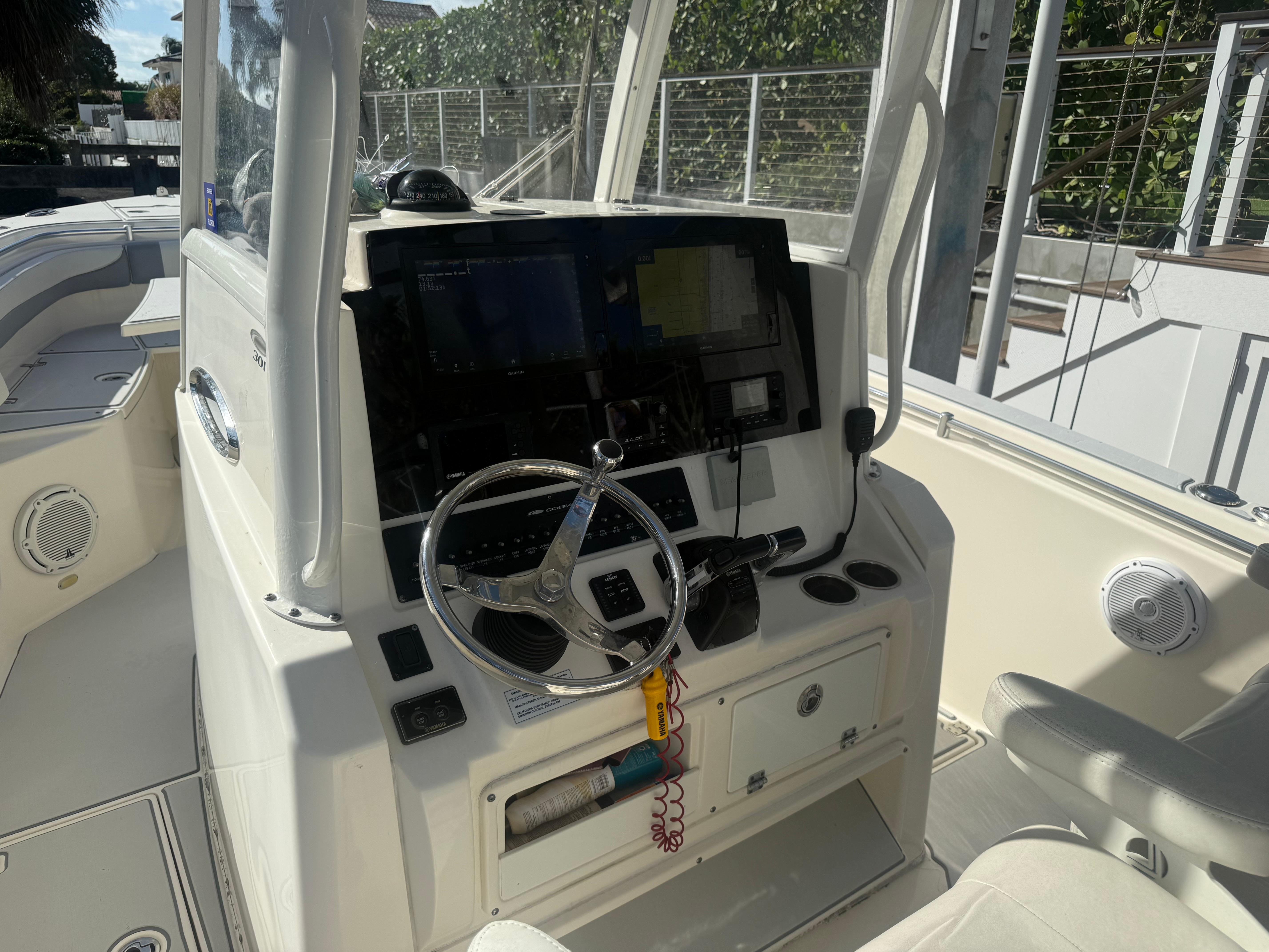 2019-cobia-301-center-console-power-9635519-20241213122147288-1_XLARGE