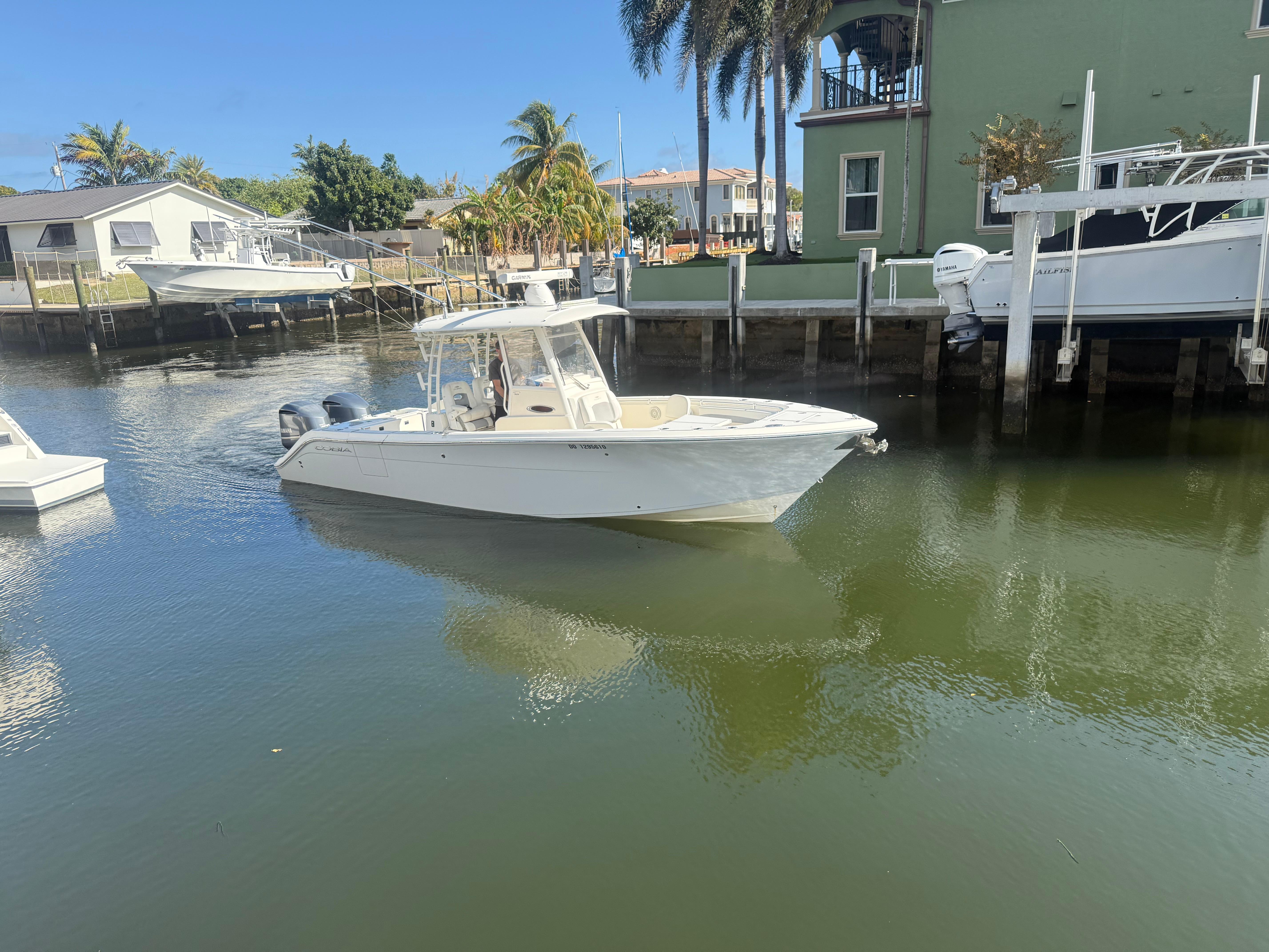 2019-cobia-301-center-console-power-9635519-20241213122220317-1_XLARGE