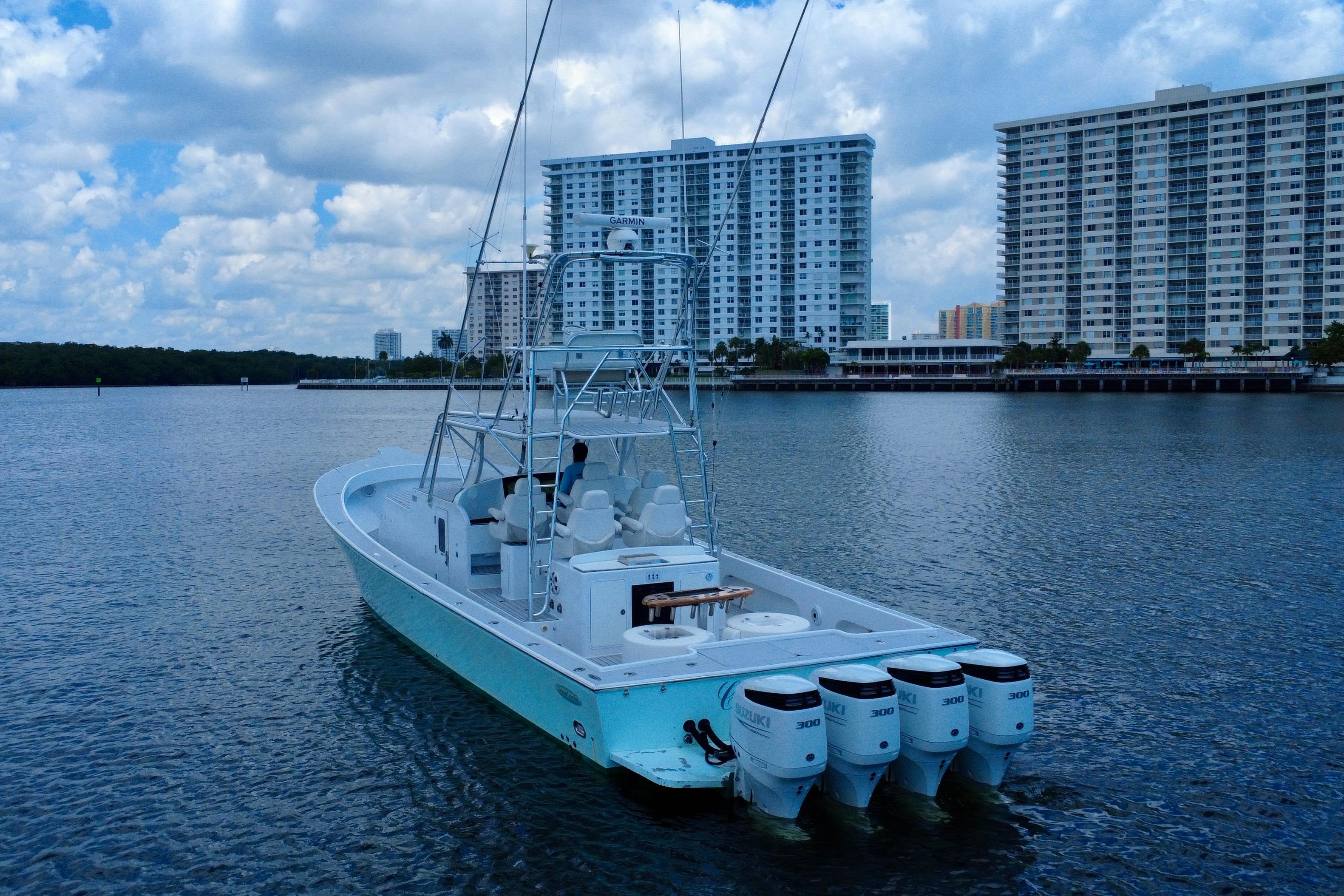 Chesapeake-53 Center Console 2017-Highly Migratory FL-US-2017 Chesapeake 53 Center Console boat on water with city skyline background.-9795522 | Thumbnail