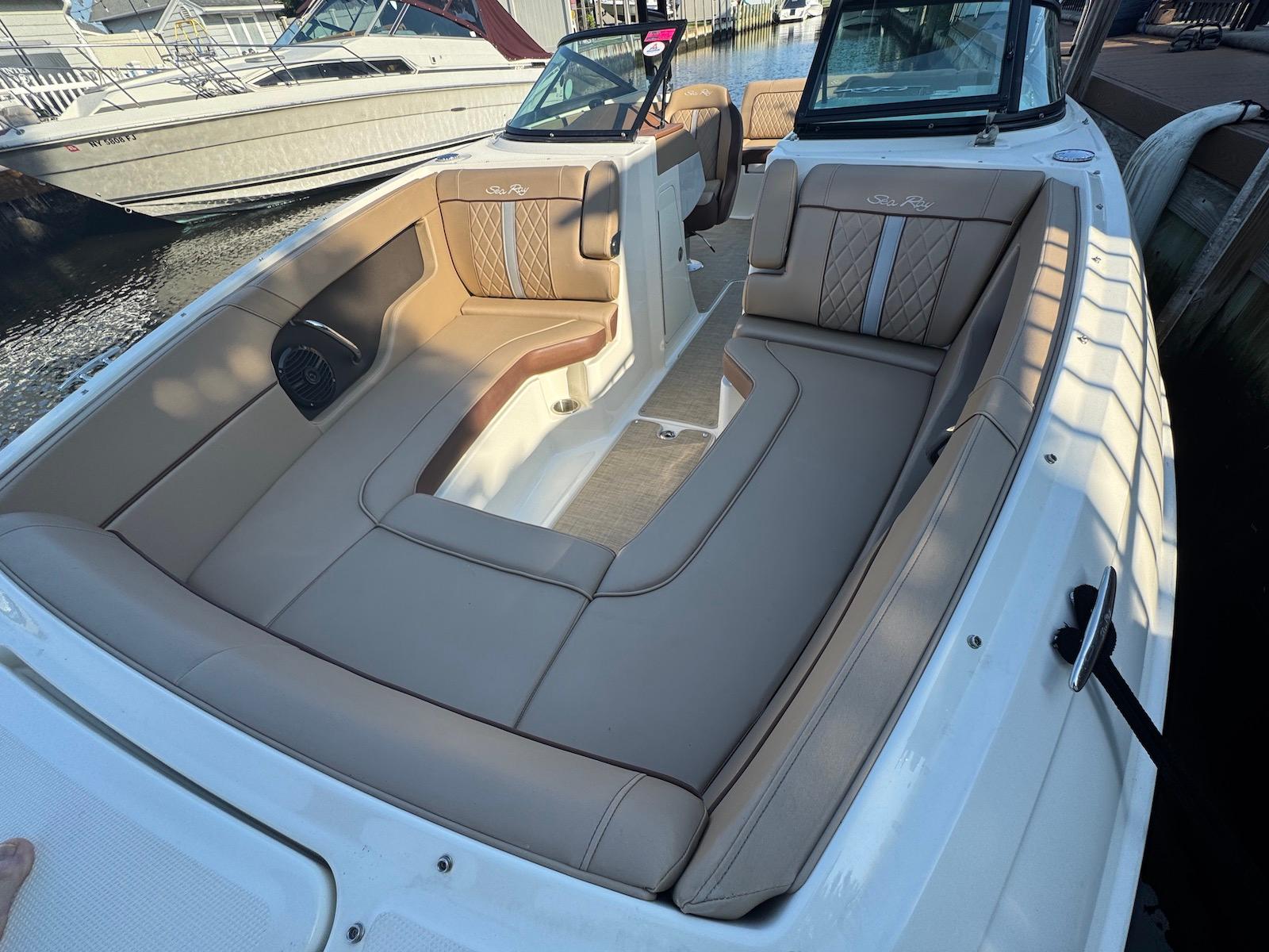 NY 9847 DW Knot 10 Yacht Sales NY 9847 DW Knot 10 Yacht Sales