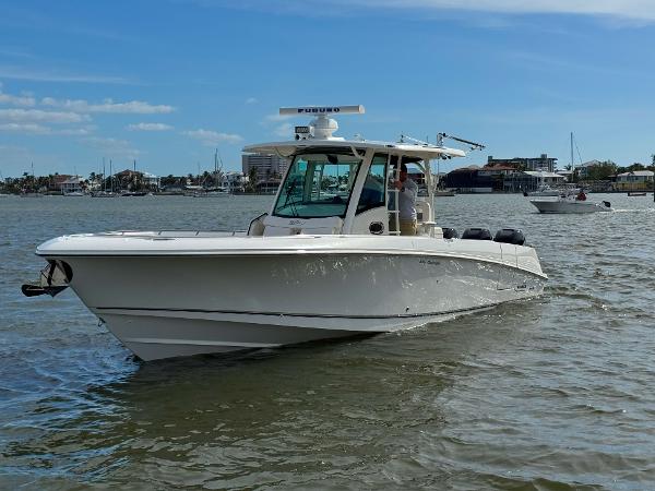 Photo of 2015 Boston Whaler 36'