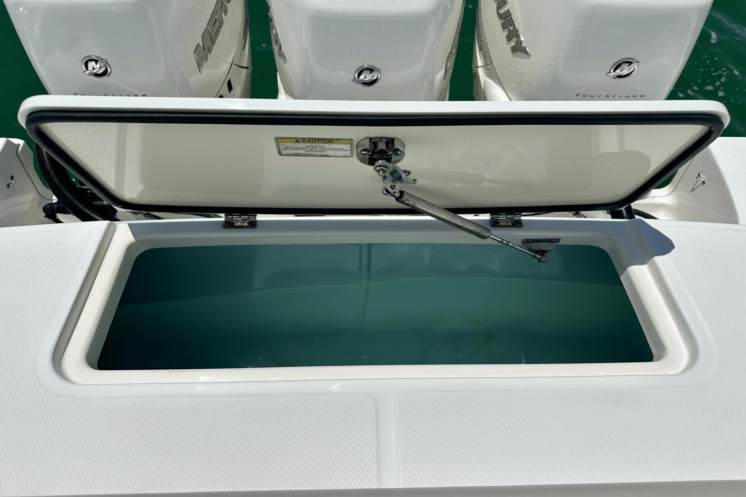 2018-boston-whaler-380-outrage-power-9825530-982299639-0-120620251136-71