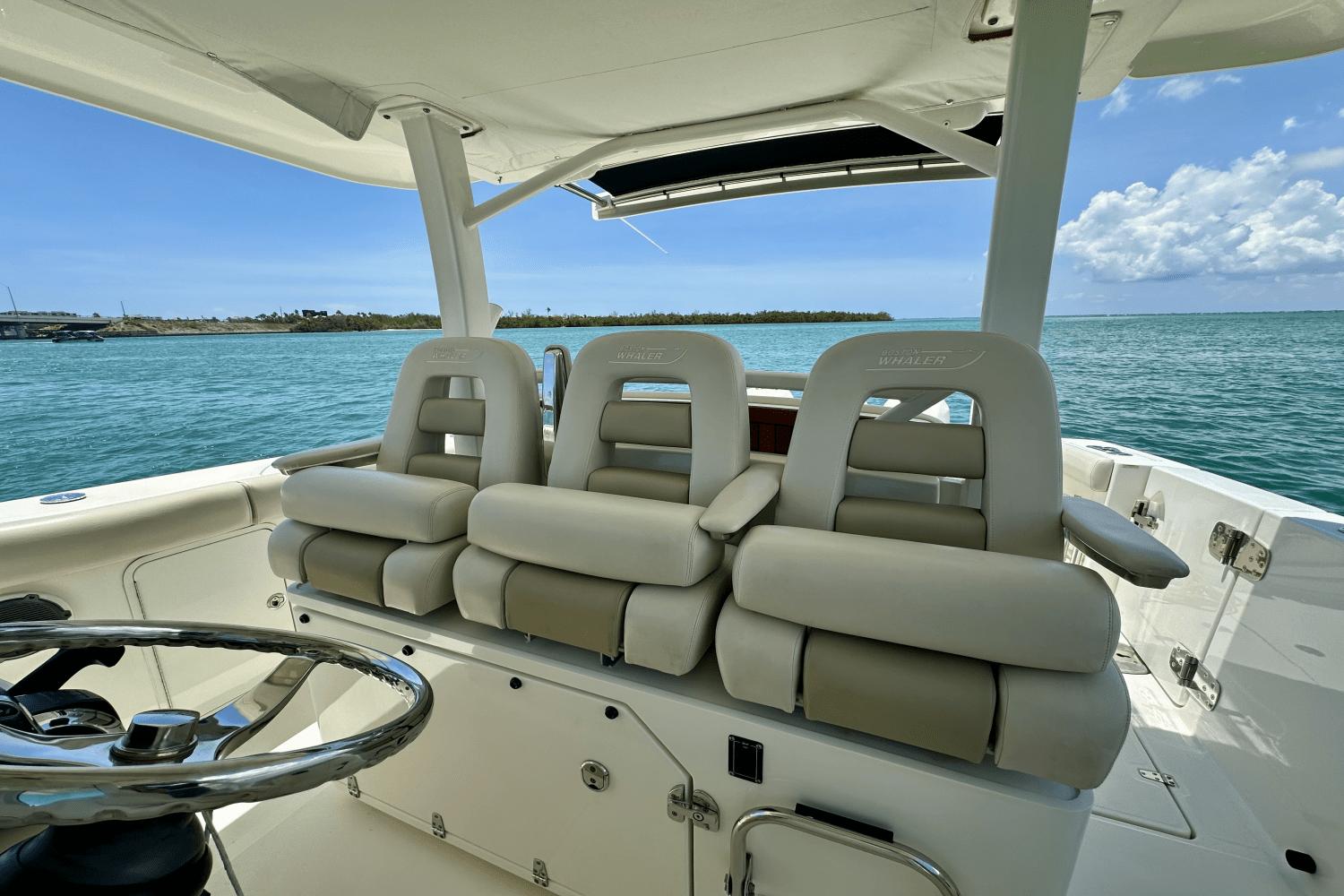 2018-boston-whaler-380-outrage-power-9825530-982299660-0-120620251136-65