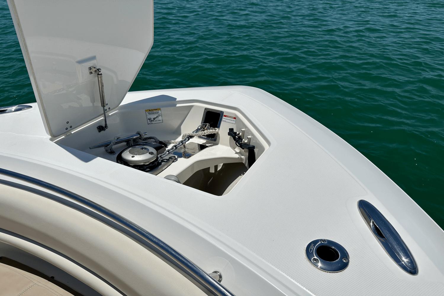 2018-boston-whaler-380-outrage-power-9825530-982299698-0-120620251136-83
