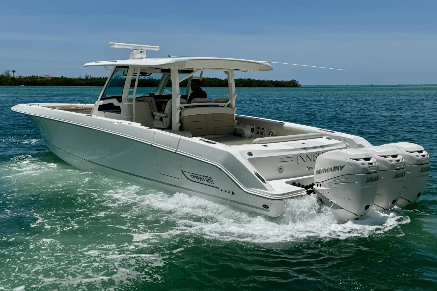 2018-boston-whaler-380-outrage-power-9825530-982299705-0-120620251135-27