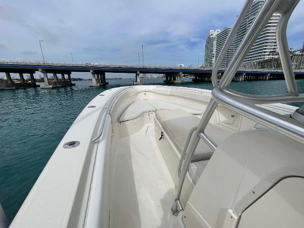 33' Hydra-Sports, Listing Number 100913132, - Photo No. 4