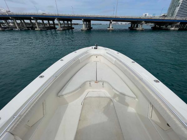 33' Hydra-Sports, Listing Number 100913132, Image No. 6