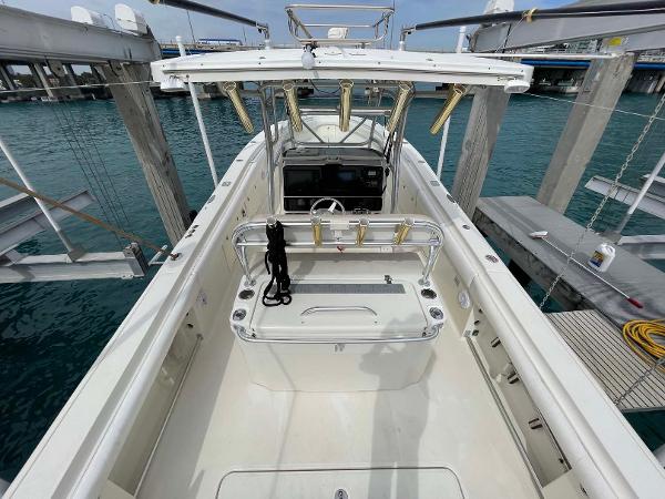 33' Hydra-Sports, Listing Number 100913132, Image No. 10