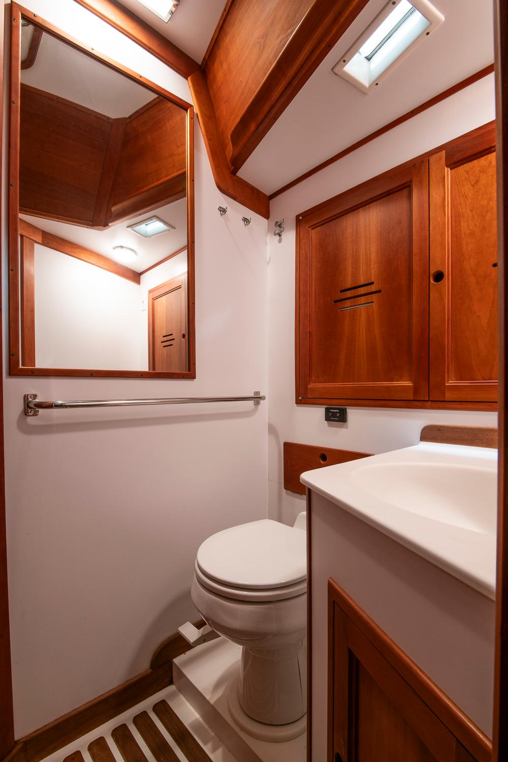 Hinckley-Souwester 51 1993-REGULUS CT-US-9755531 | Thumbnail