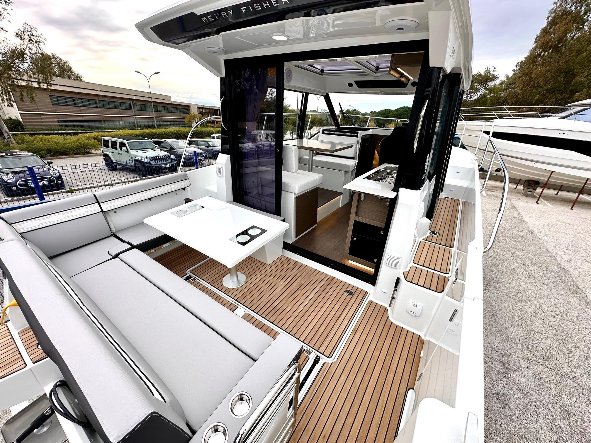 Jeanneau Merry Fisher 895