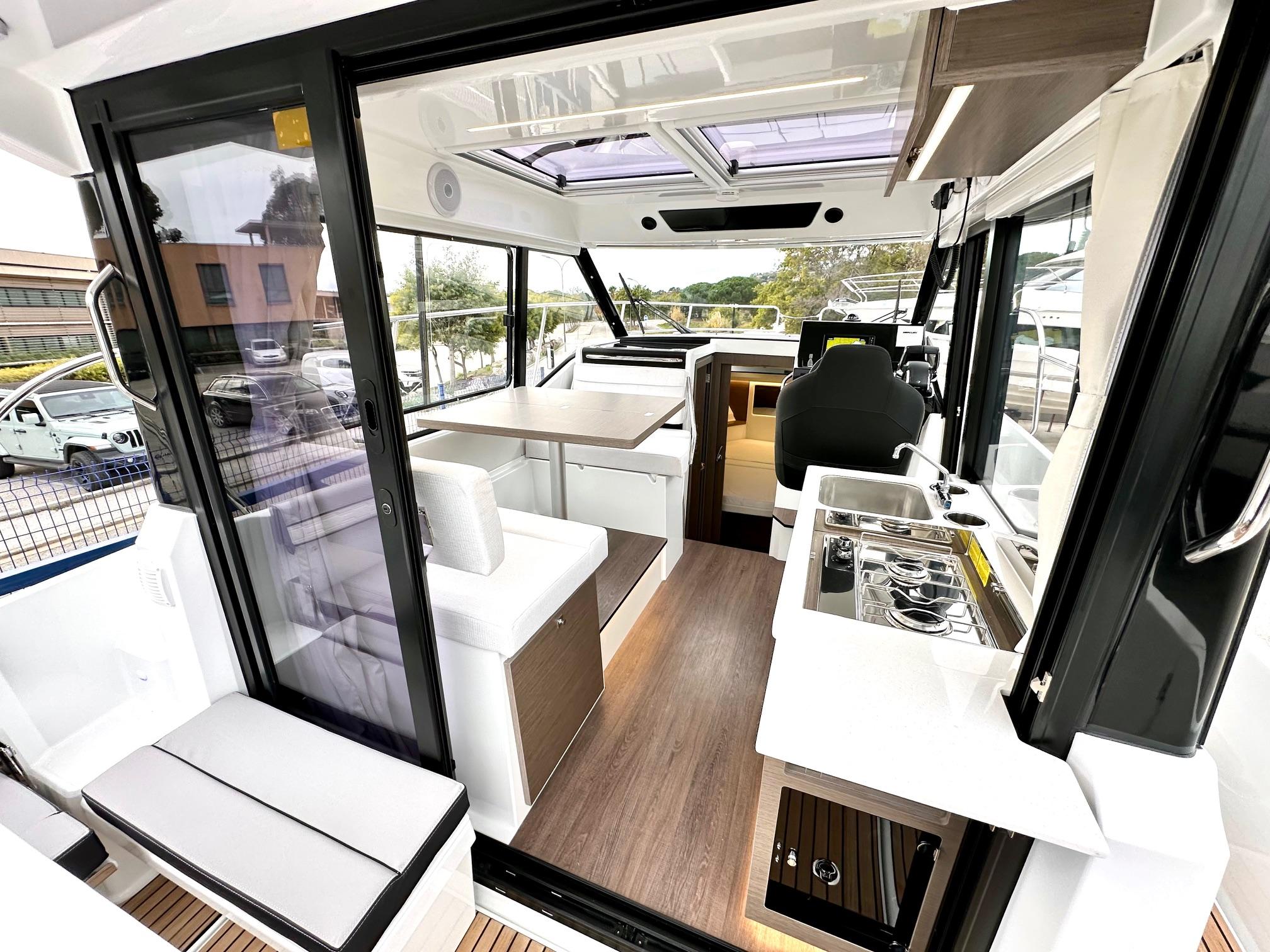 Jeanneau Merry Fisher 895