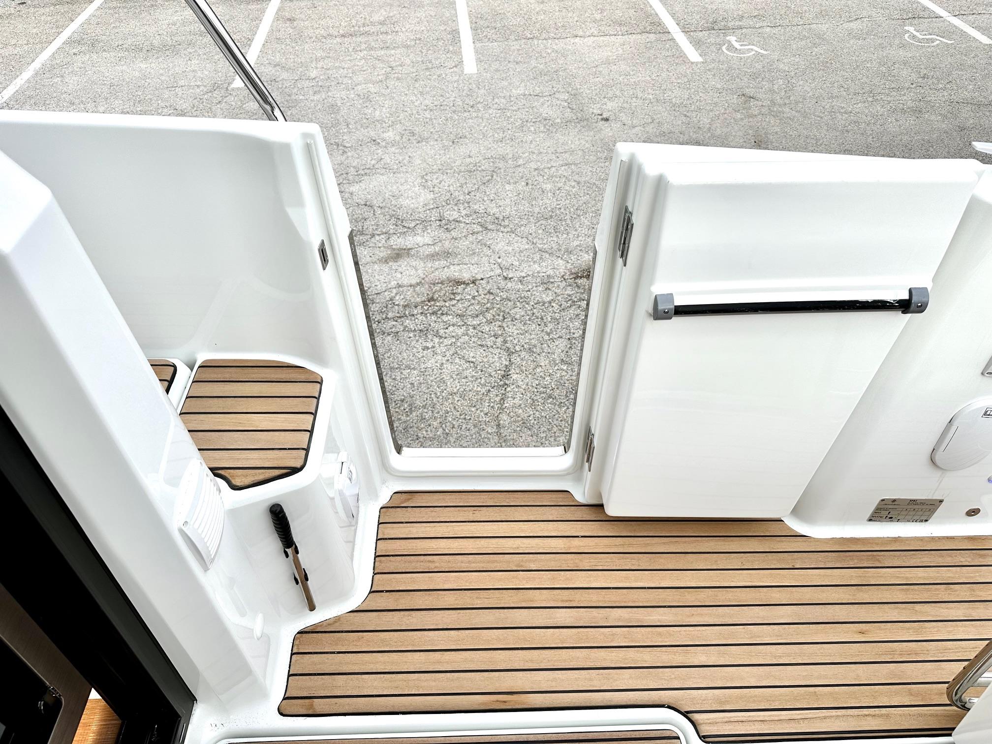Jeanneau Merry Fisher 895