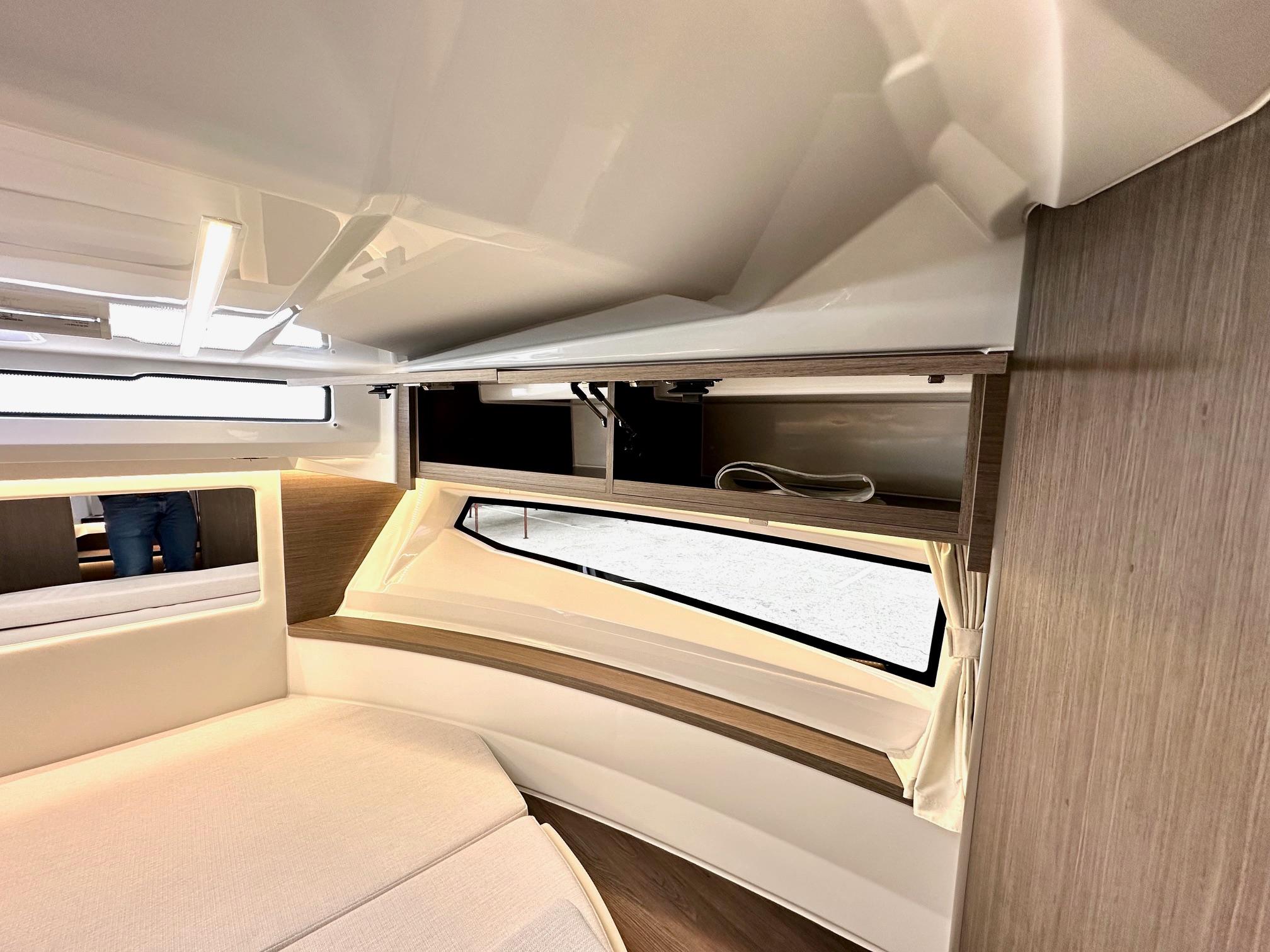 Jeanneau Merry Fisher 895