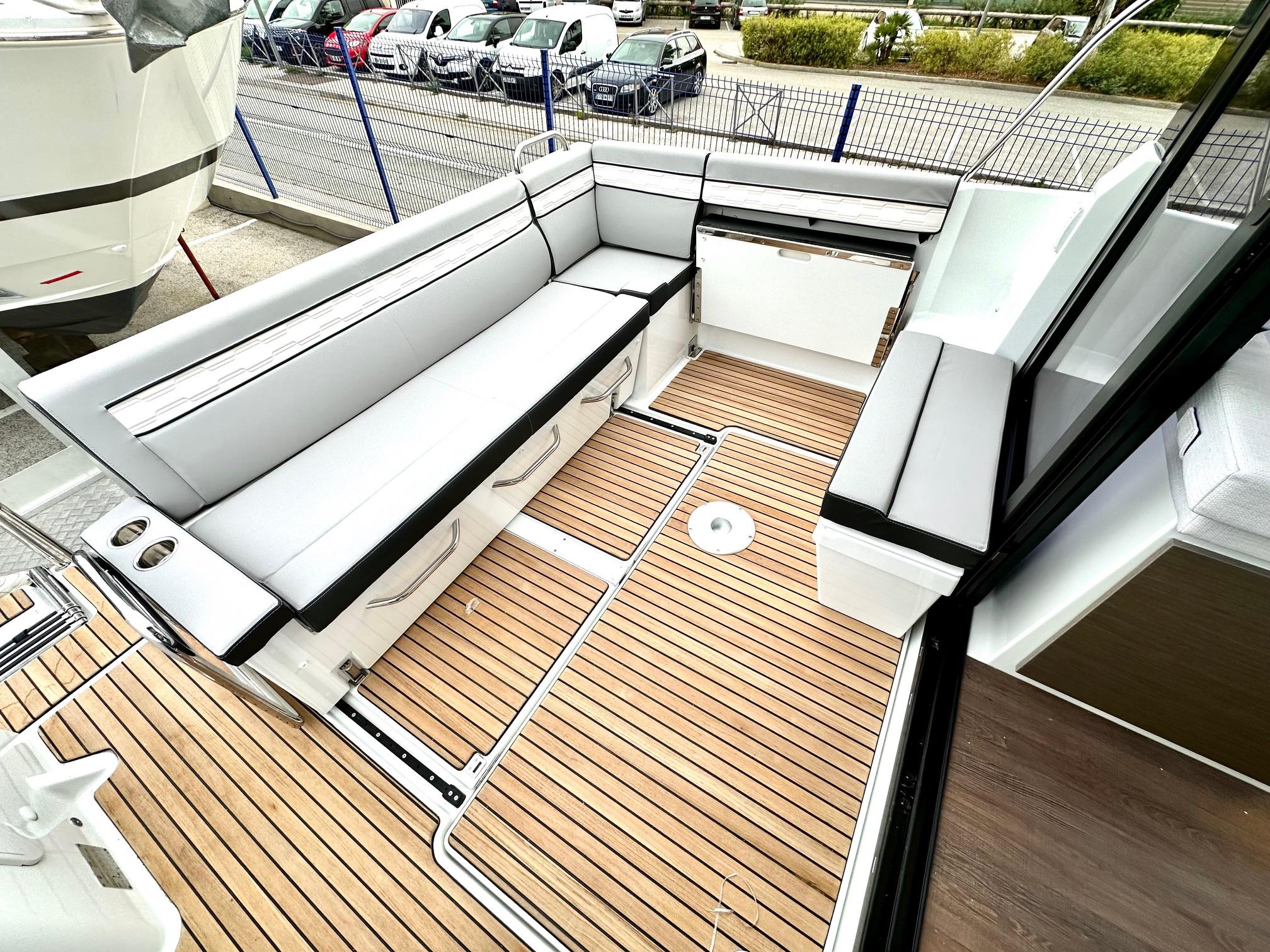Jeanneau Merry Fisher 895
