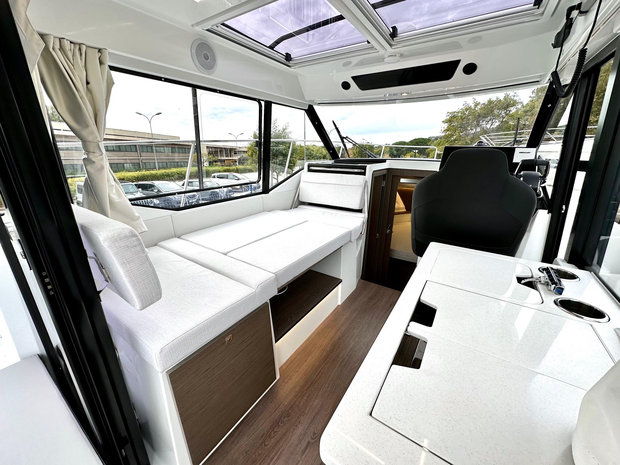 Jeanneau Merry Fisher 895