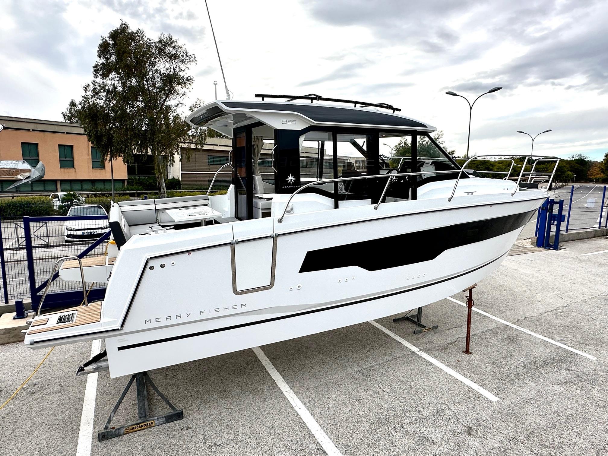 Jeanneau Merry Fisher 895