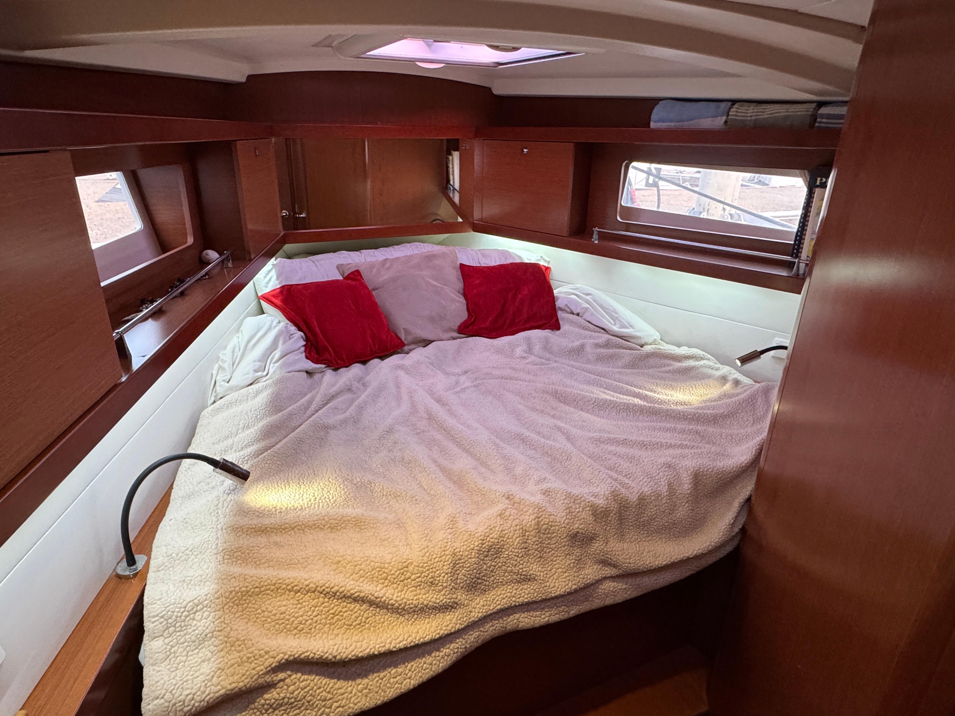 Yacht Photos Pics