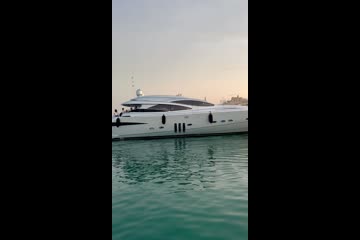 Pershing 90 video