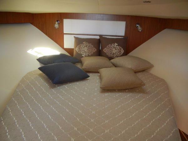 2015 Tiara Yachts 3100 Coronet