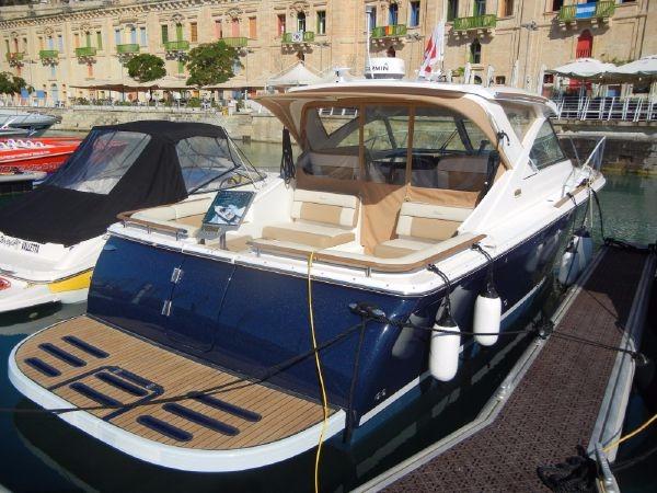 2015 Tiara Yachts 3100 Coronet