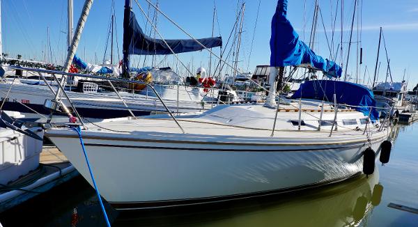 1983 Catalina 36