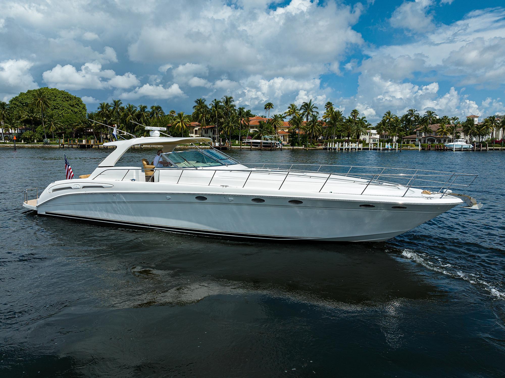 Sea Ray 54 Tigress - Profile on water