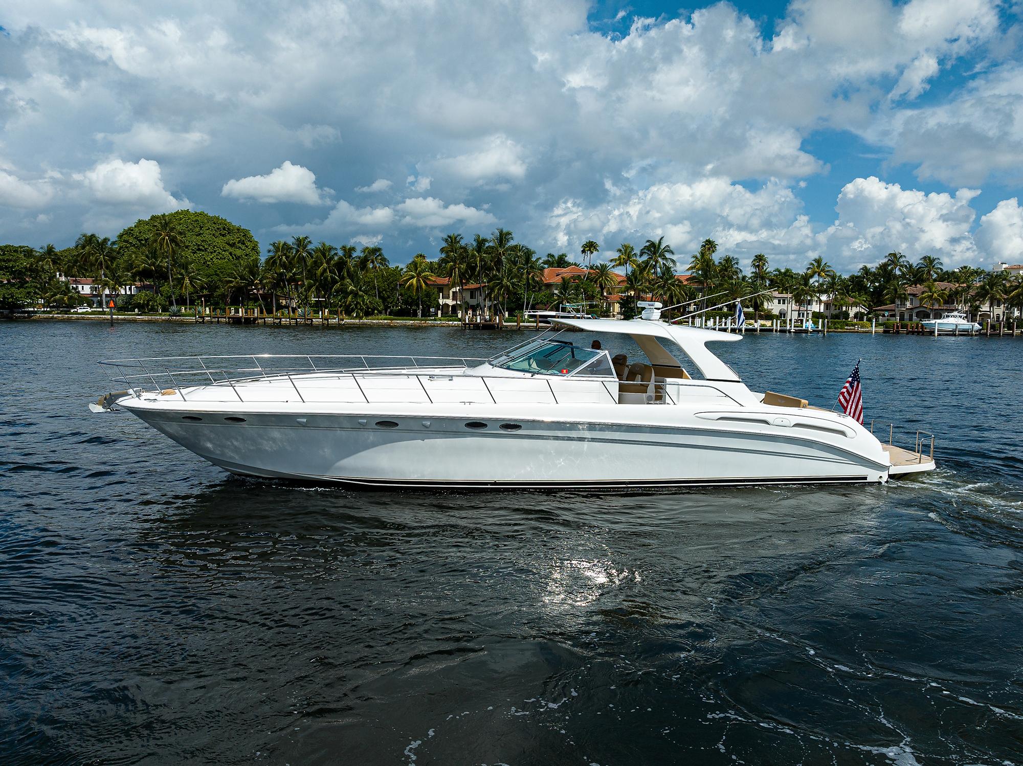 Sea Ray 54 Tigress - Profile on water