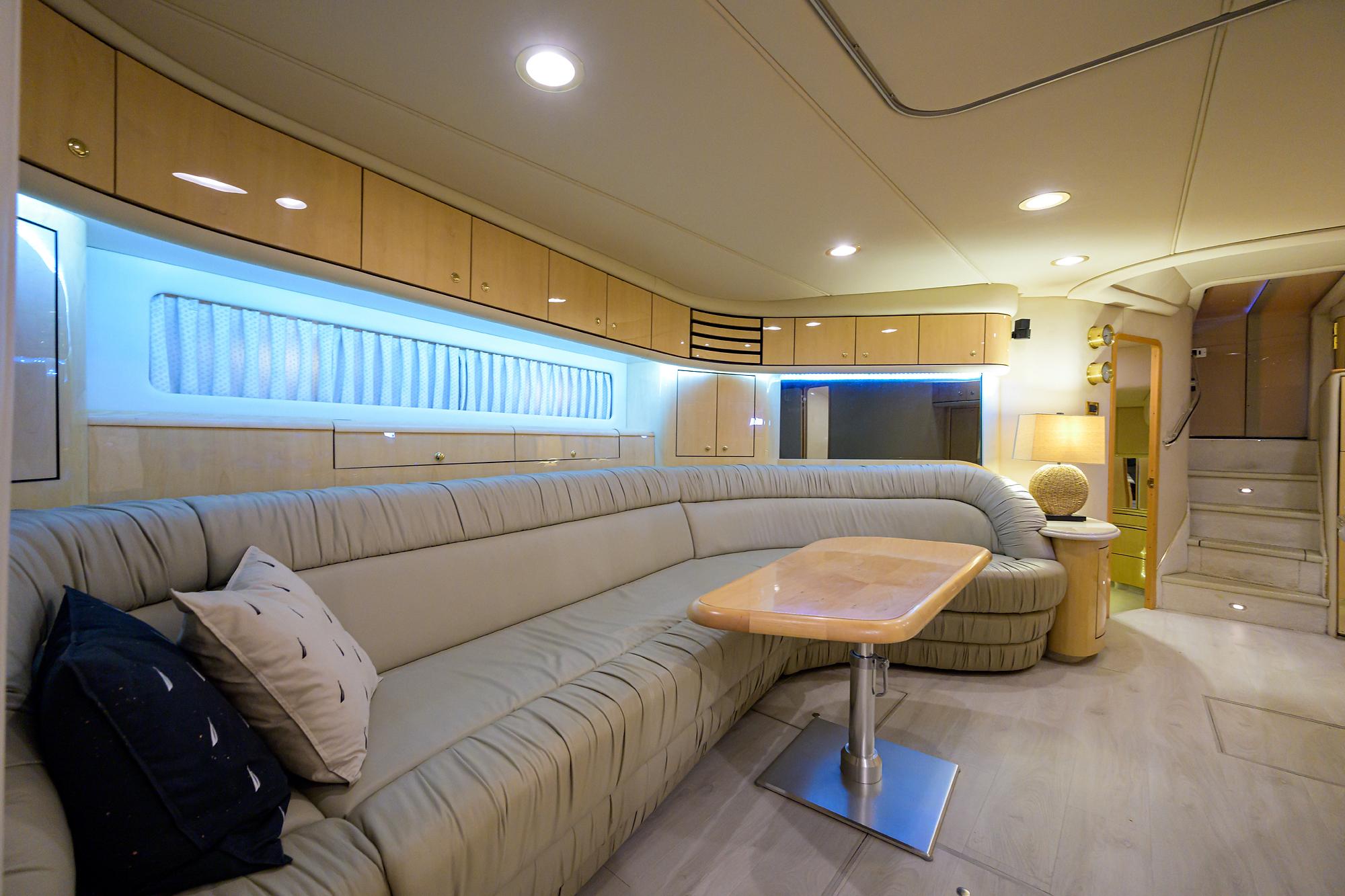 Sea Ray 54 Tigress - Salon