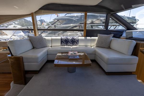 Princess Motor Yacht Sales - Used Princess 52