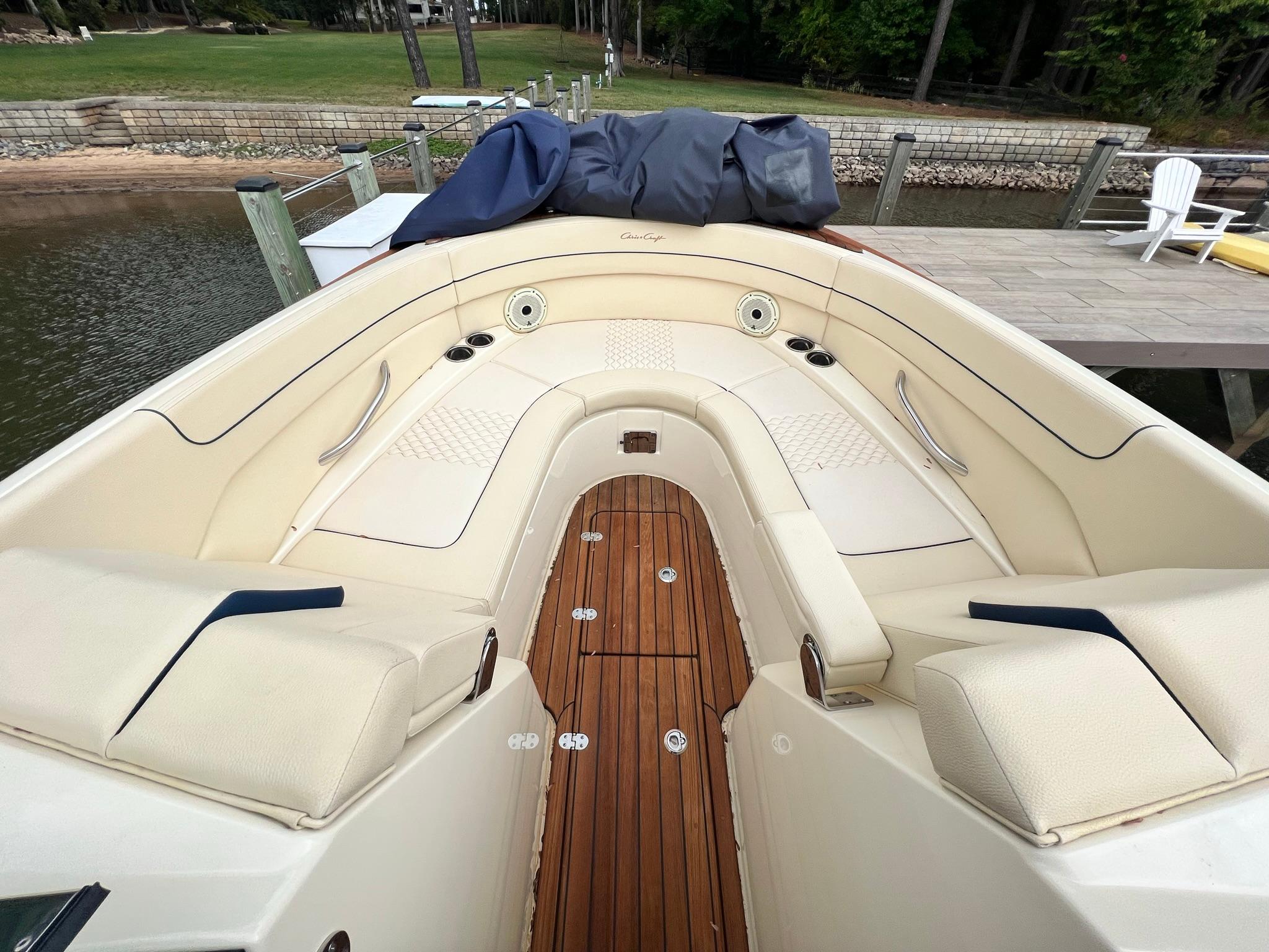 2022-chris-craft-launch-gt-28-power-9665555-973163288-0-270120250729-3