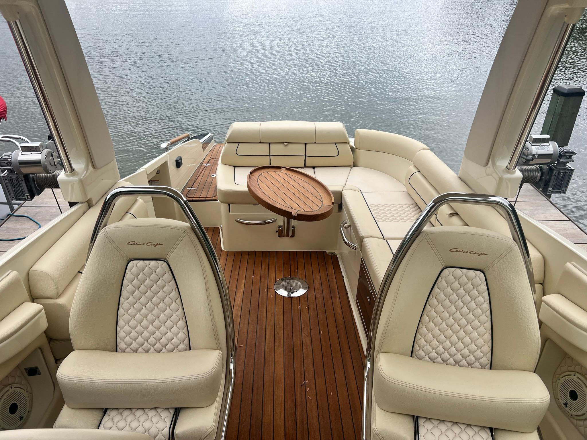 2022-chris-craft-launch-gt-28-power-9665555-973163290-0-270120250729-5