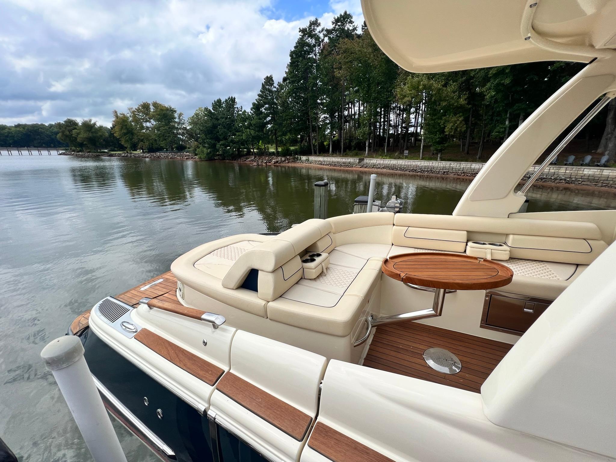 2022-chris-craft-launch-gt-28-power-9665555-973163300-0-270120250729-15