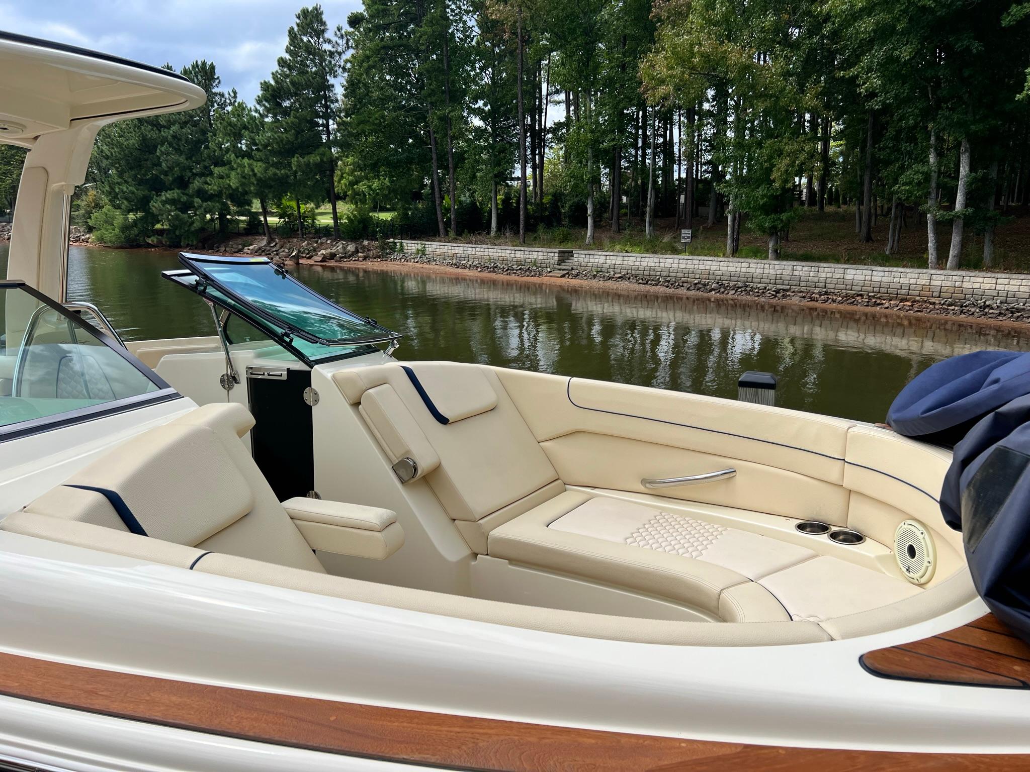 2022-chris-craft-launch-gt-28-power-9665555-973163312-0-270120250729-27