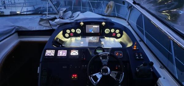 2004 Sealine S42