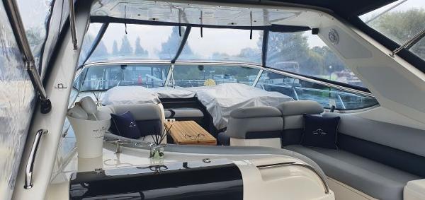 2004 Sealine S42