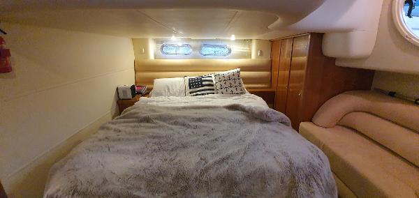 2004 Sealine S42