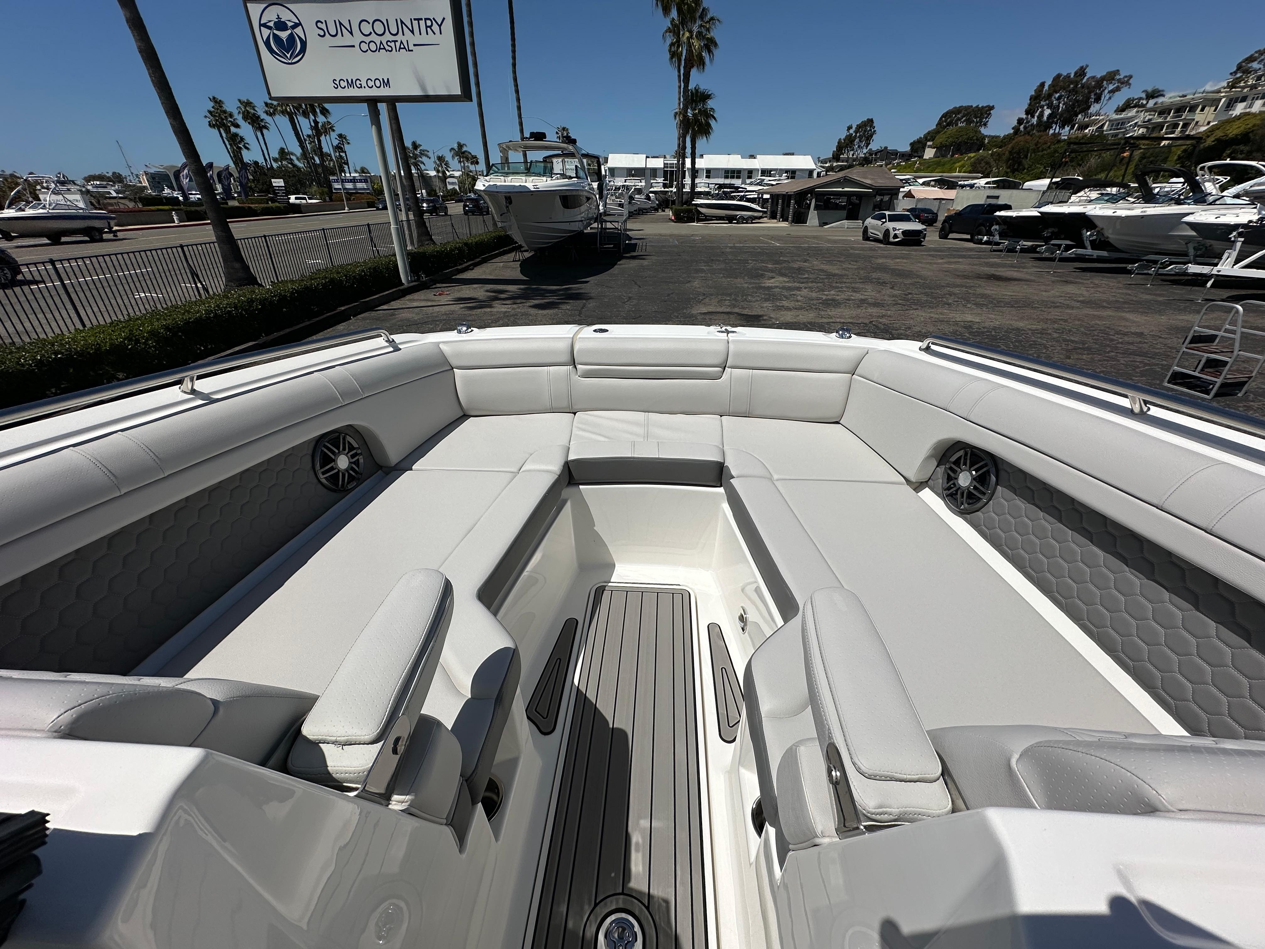 2024 Sea Ray SDX 270 Outboard #TBBB1884A inventory image at Sun Country Marine Group, Newport Beach 2024 Sea Ray SDX 270 Outboard #TBBB1884A inventory image at Sun Country Marine Group, Newport Beach