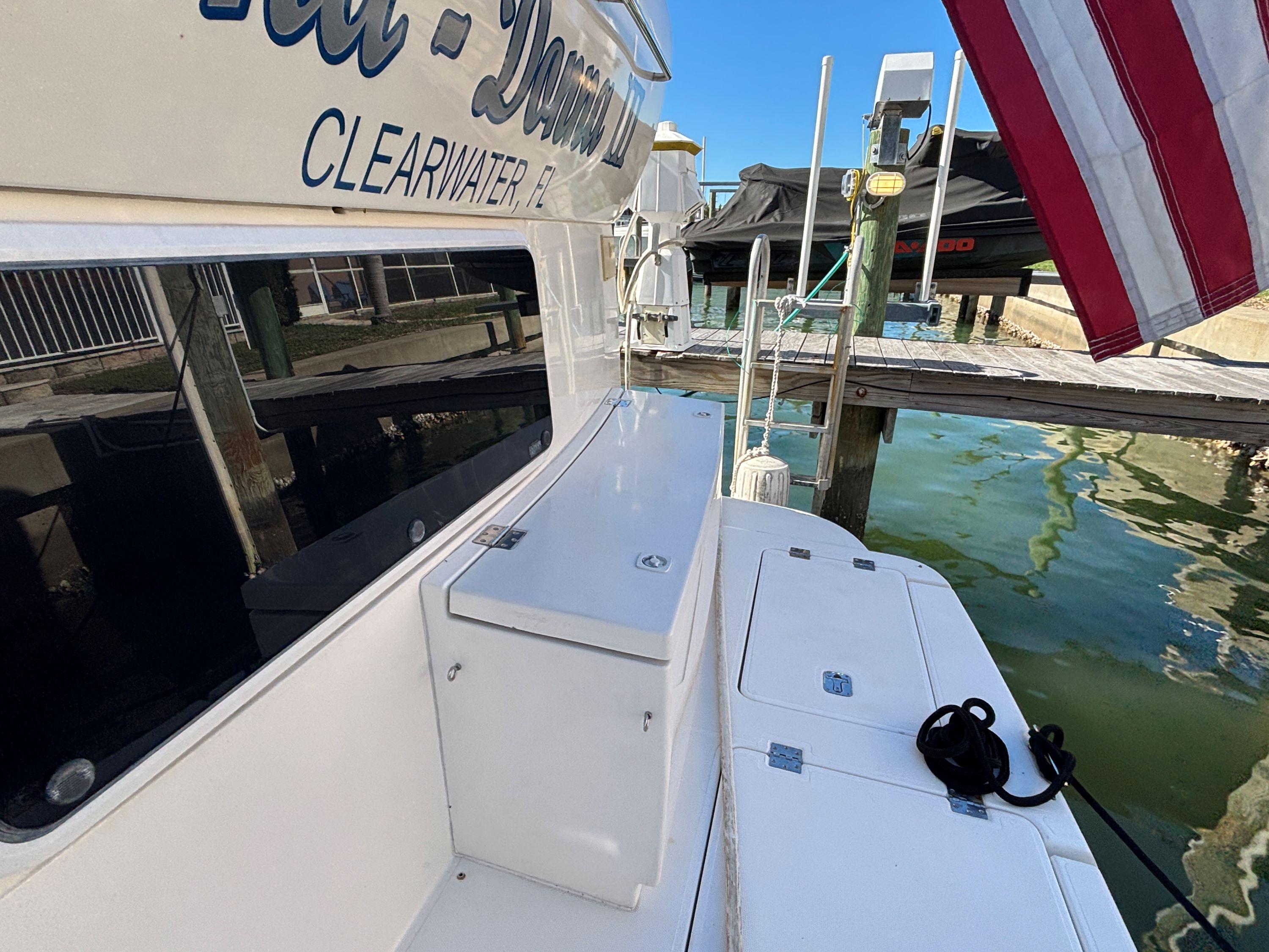 2006-cruisers-yachts-415-express-motoryacht-power-9695557-20250308060302941-1_XLARGE